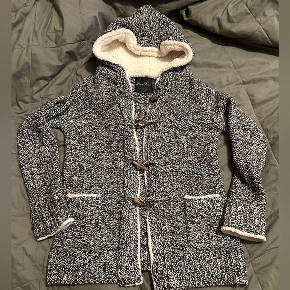 Zara Knit comfy sweater grey and white button up size small - Picture 6 of 6